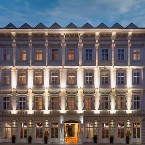 Aparthotel The Levante Rathaus
